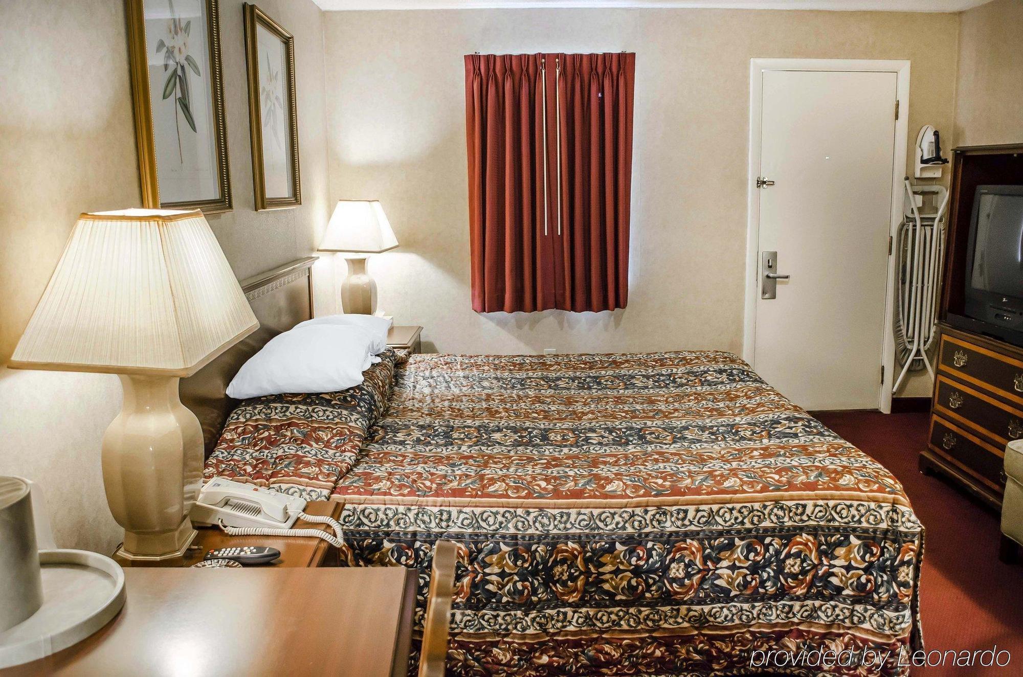 Rodeway Inn Dillsburg Exterior photo